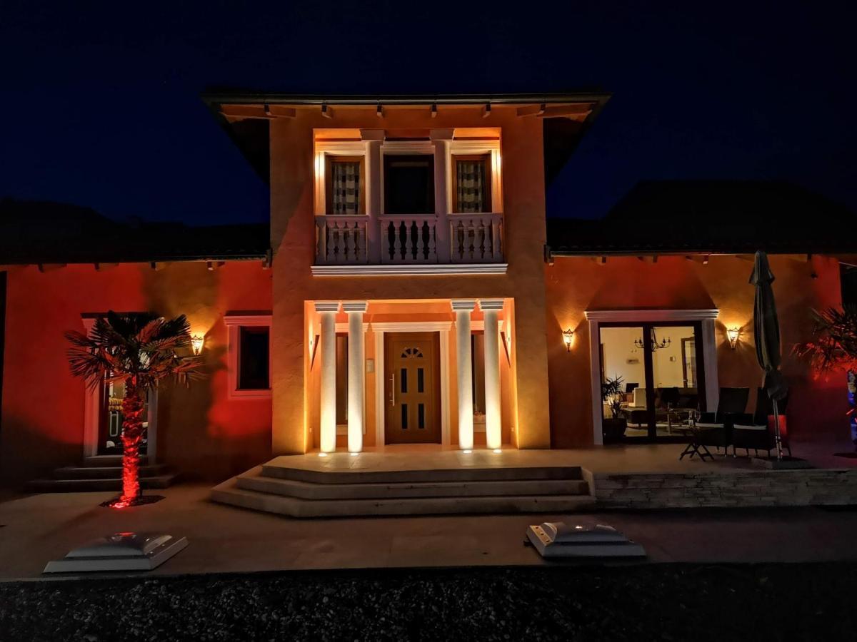 Villa Toscana Штайр Екстер'єр фото